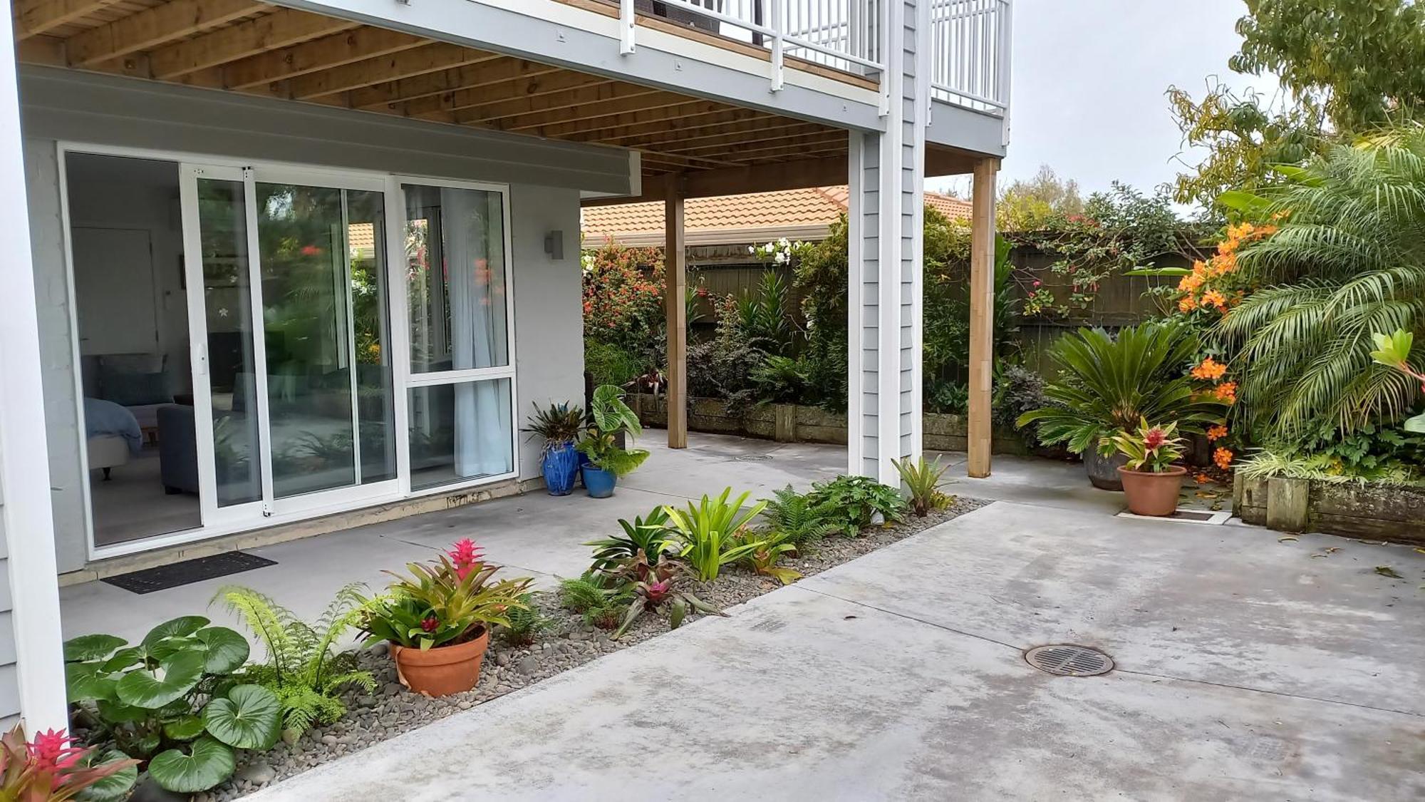 Stylish Matua Apartment Tauranga Exterior photo